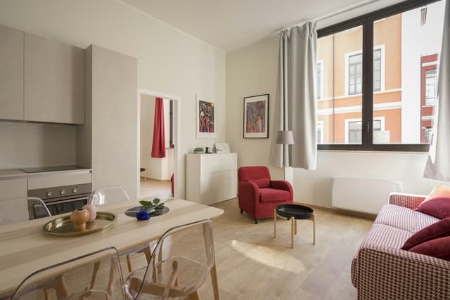 Furnished 2BR Apartment in Juffair – EWA Included